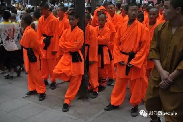 武林打假最新动态，自信崛起与励志之旅的变革